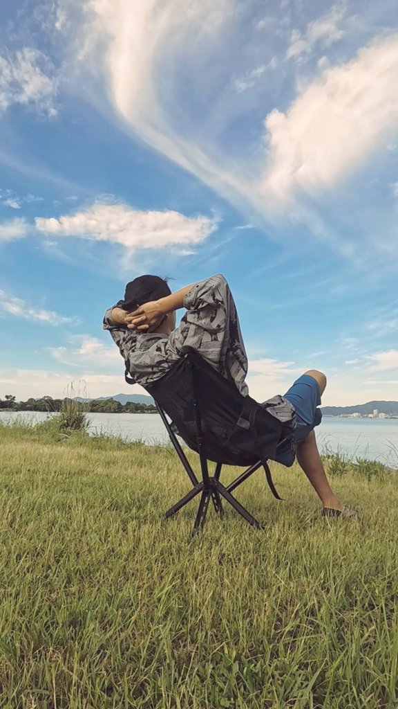 KEC_Camp's tweet photo. Sitpack『Campster2』
Instagramの方で、デンマーク発の簡単折りたたみチェア『Campster2』の広告に出させて頂いております🤪
いつかどこかのInstagramで見れるかもしれませんよ〜😎
▼#Sitpack Instagramはコチラ
https://t.co/iMKyNdsC7j https://t.co/R1bw1vEpTI