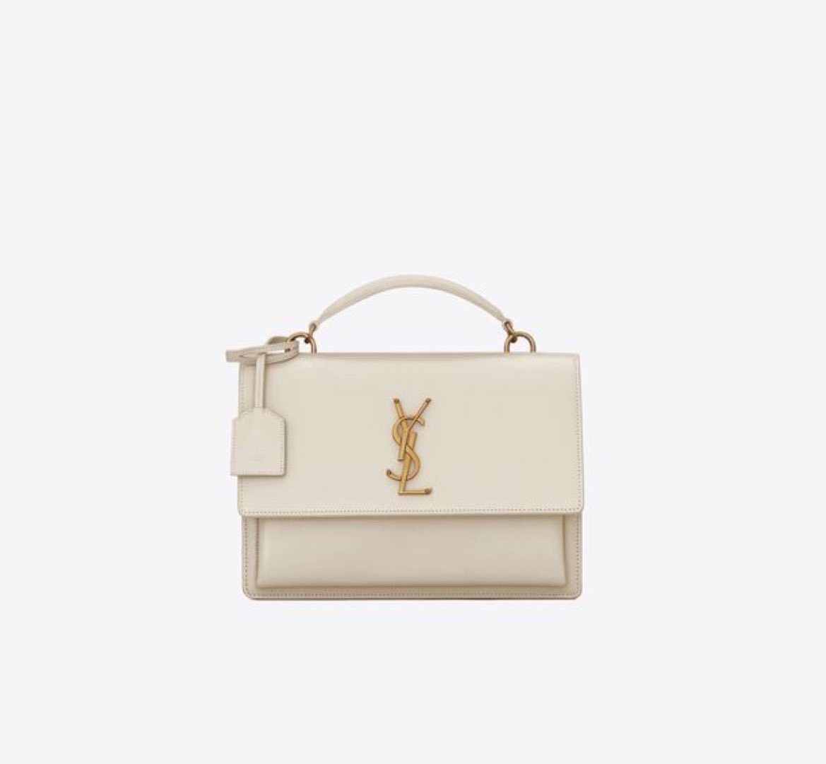meymb's tweet photo. Vendo fotos en panty para comprarme este bolso 🤭👀 🩲 https://t.co/PzNc2cPNWj