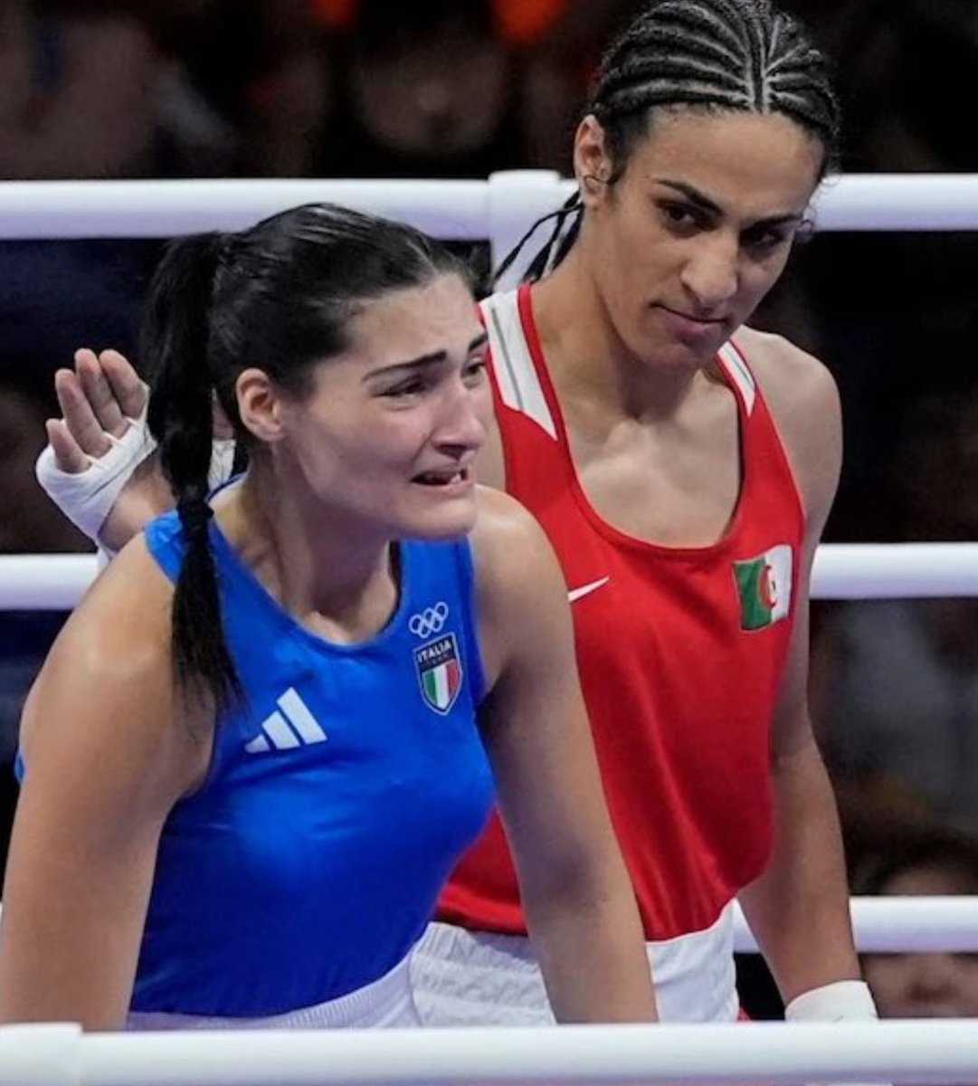 The cheater in red should be absolutely ashamed of themselves.