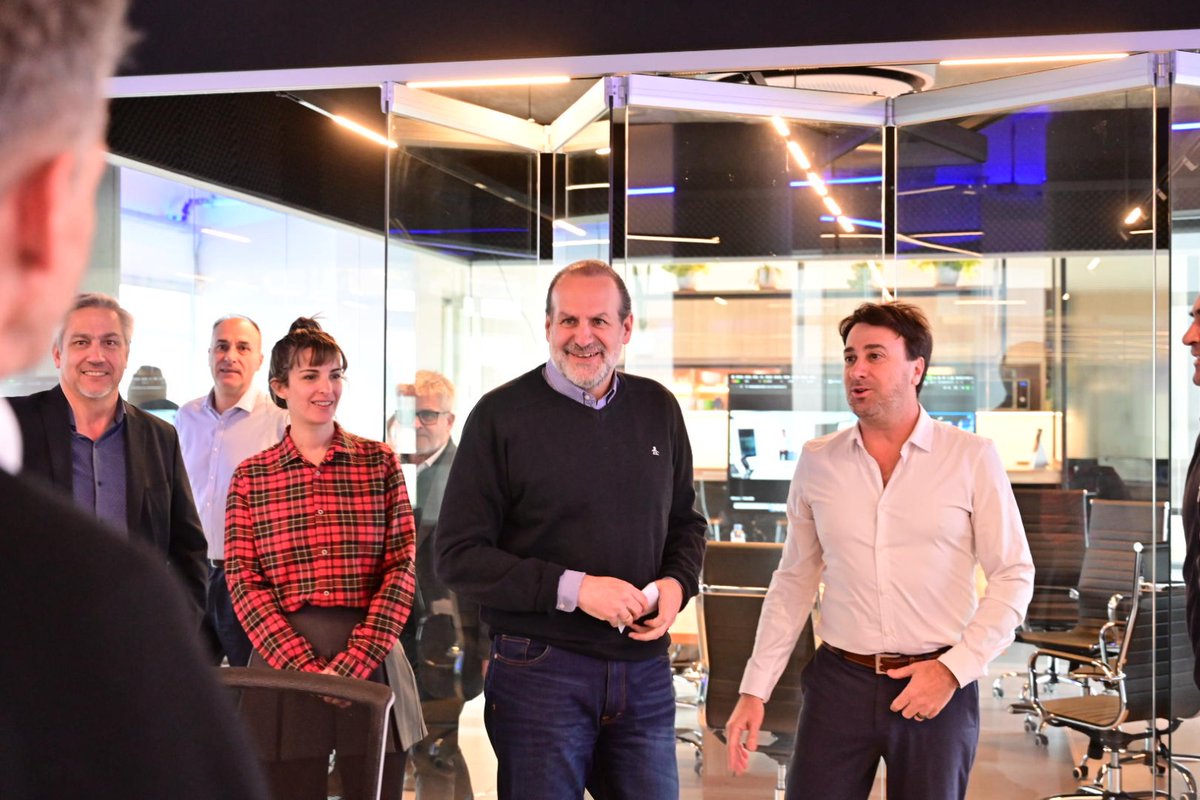 fsusbielles's tweet photo. 🌐 ¡Bahía se consolida como una de las capitales del conocimiento de la Argentina!

💻 @Eycon es una pujante empresa bahiense que desarrolla y exporta soluciones tecnológicas para construir ciudades inteligentes y mejorar la vida cotidiana de las comunidades que las habitan. https://t.co/eBjCtKeb74