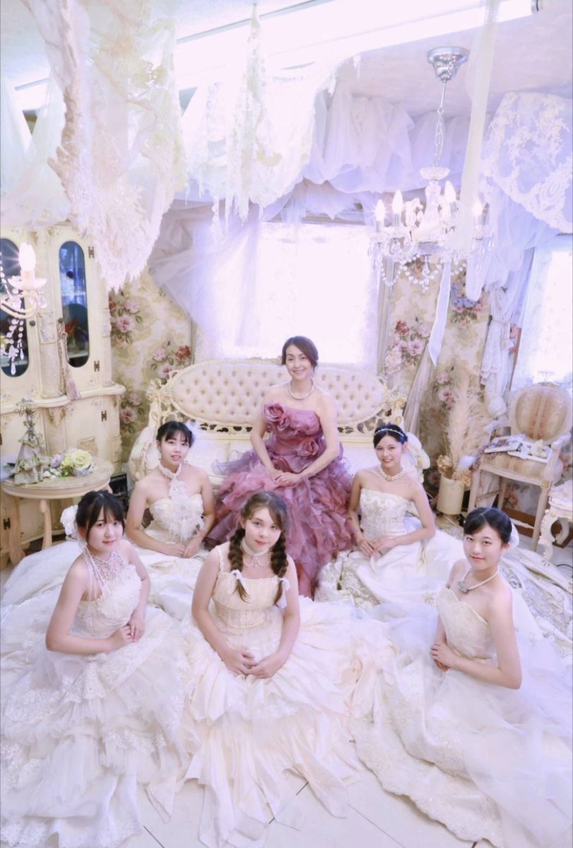 画家の目写真館×イノセントモデルスクール　ショーに向けてのレッスン1回目

正ニ先生が撮影してくださったお写真
早々に頂きました🙏

秋のショーが楽しみです😌