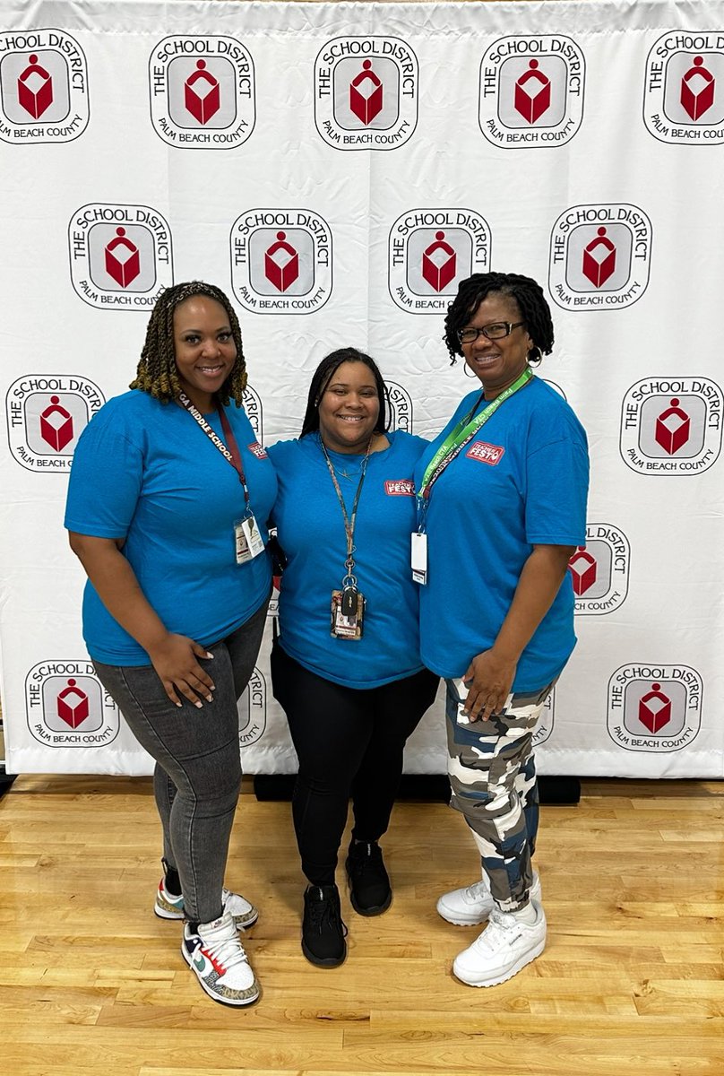 New Teacher Orientation team is ready to welcome our new educators at <a href="/pbcsd/">The School District of Palm Beach County</a> and looking forward to a great year! Thank you <a href="/KeiunnaHernand1/">Keiunna Hernandez</a> <a href="/SDPBCProfDev/">SDPBC Professional Development</a> <a href="/TeachPalmBeach/">TeamPalmBeach</a> <a href="/pbcsd/">The School District of Palm Beach County</a> #PBTeachFest