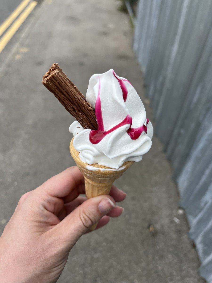 Sophie B (@sophierb_) on Twitter photo Not a bad week - the sun is still shining and an ice cream van visited work earlier this week ๐ฆ ๐
Thank you <a href="/ELHTandMe/">ELHT&Me ๐</a> ๐ฉต
#SummersHereAtLast #IceCreamTime Not a bad week - the sun is still shining and an ice cream van visited work earlier this week ๐ฆ ๐
Thank you <a href="/ELHTandMe/">ELHT&Me ๐</a> ๐ฉต
#SummersHereAtLast #IceCreamTime