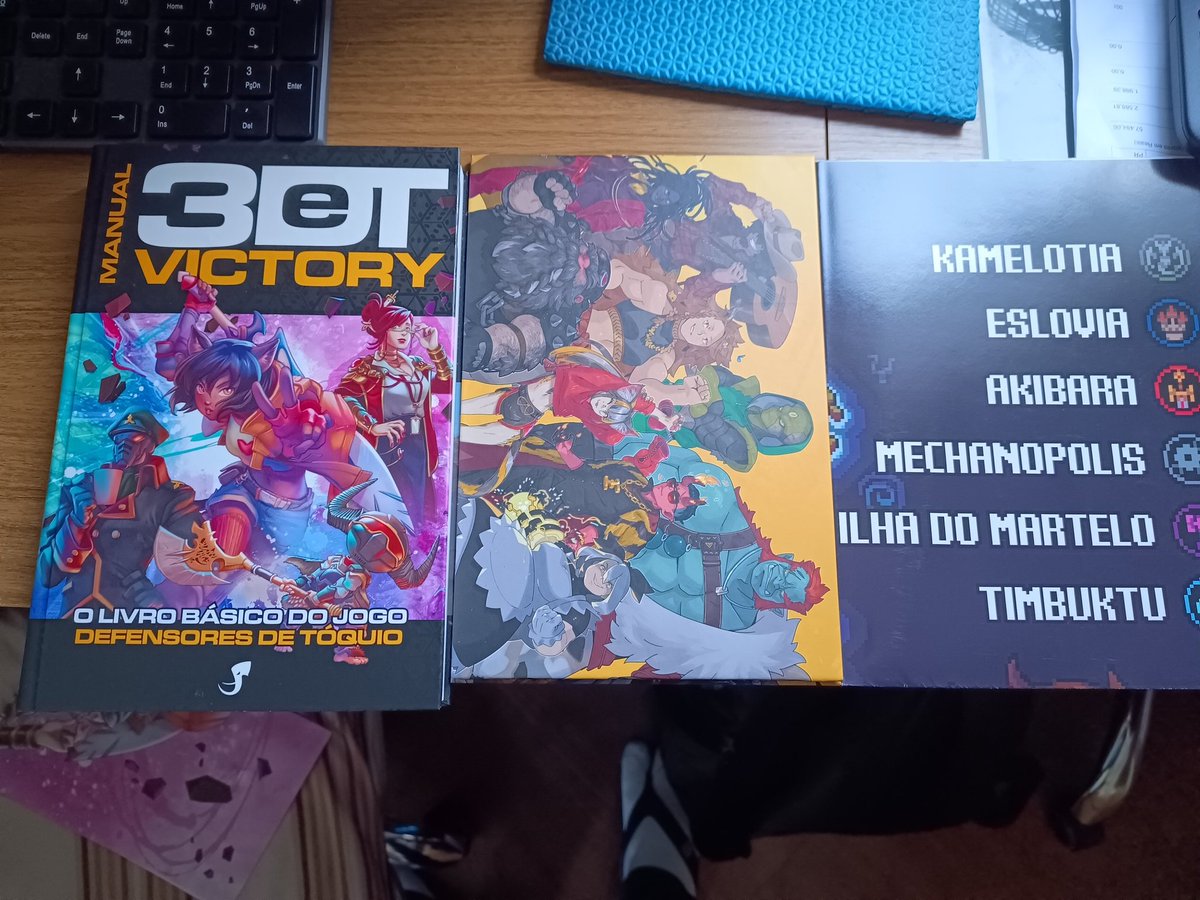 Muita gente posta coisa quando é pra reclamar, então por isso vou postar para agradecer

Muito obrigado <a href="/jamboeditora/">Jambô Editora</a> e Julia pelo atendimento via SAC, menos de uma semana depois da resposta no e-mail chegou a coleção 3DeTV 

Agora basta rolar os dados e...