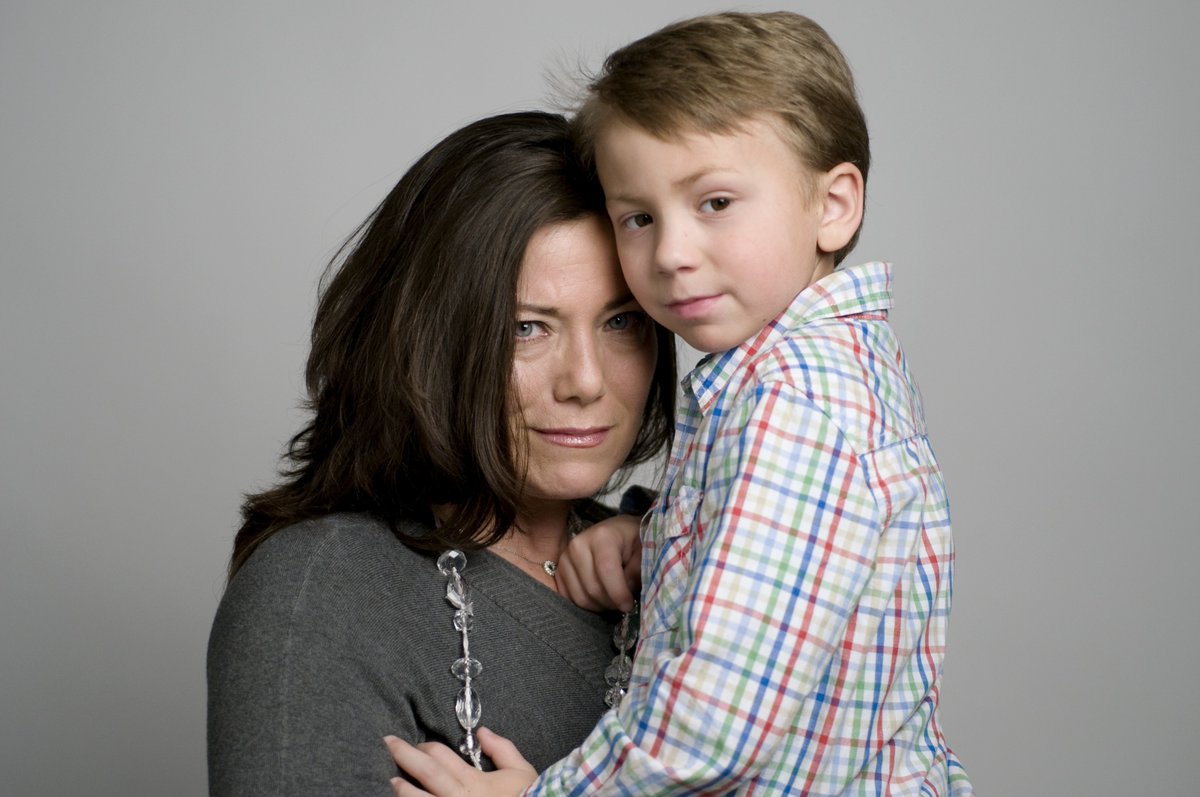 Our co-founder, Gretchen, discusses the challenges families encounter when a child has cancer.
Learn what NOT to say during such difficult times. 🗣️💬
Read more here: bit.ly/supportingfami…
.
#CookiesforKidsCancer #C4KC #PediatricCancerAwareness #WomenWhoStartThings