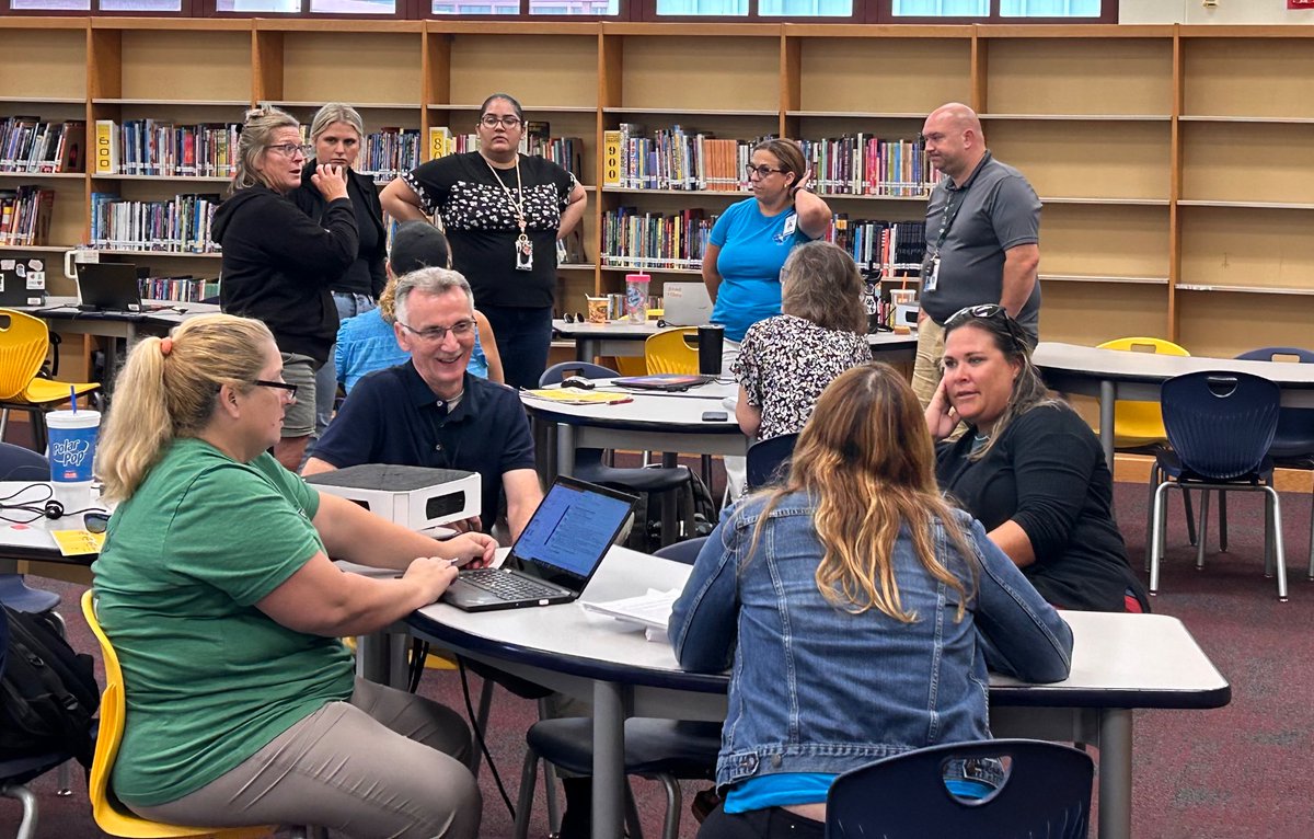 ITS4VCS's tweet image. Digital Learning Teacher Leaders know that every champion needs a coach. Preparing our Ed tech coaches to go for gold! @MelissaLynCarr @edtechmatt @volusiaschools