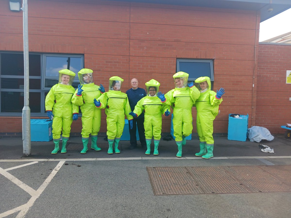 🏨☎️Thursdays days at <a href="/EmergencyDepar2/">MFT Wythenshawe ED</a> is CBRNe teaching! Big shout out to our in-house trainer Chris Ennis, for another fantastic session. I'm not sure how they enjoyed wearing the suits today 😃🌞🌞 <a href="/Caroline0511/">Caroline wilson</a> <a href="/mrs_flatley/">rachel flatley</a> <a href="/karenklmmoore/">Karen Moore</a> <a href="/_cmsd/">Caroline Dutton</a>