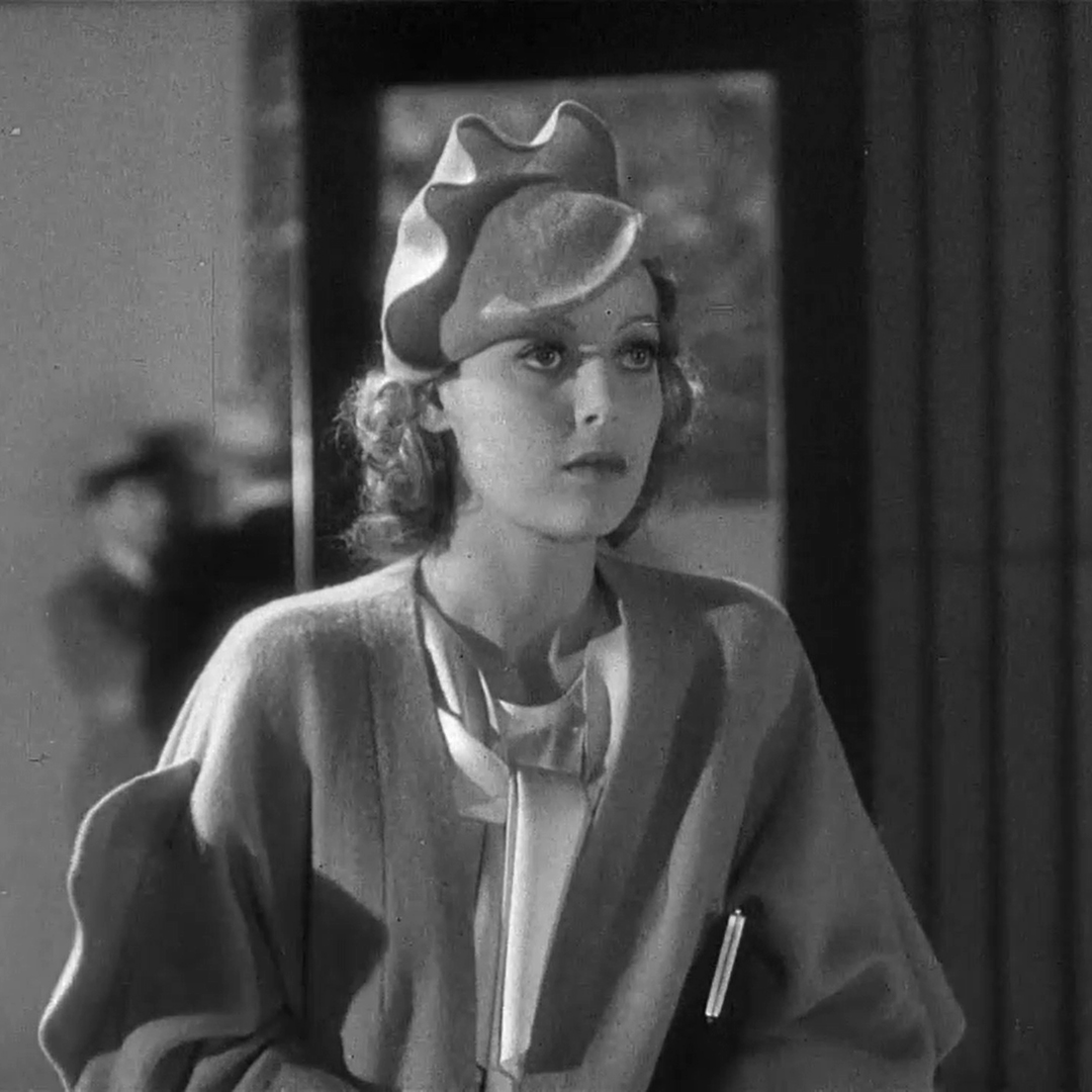 cladrite's tweet image. We can't decide whether Loretta Young's hat is wonderfully ridiculous or ridiculously wonderful, but we love it! And pipe the matching frill on the sleeve—sheer perfection! @tcm @PreCodeDotCom #TCMParty