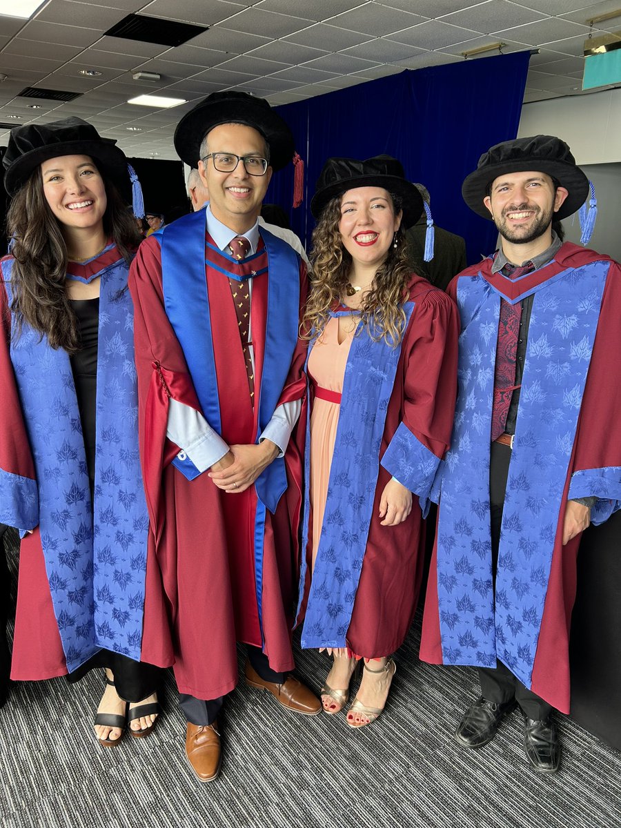BhavikAnilPatel's tweet image. So lovely to celebrate with @fnandoperez @AnaTendero @NoriegaNataliaa as they graduate from their PhD studies. They have been the best PhD students and it’s been so lovely following their journey.

@brightonalumni #BrightonForever #SummerGraduation #UniversityofBrighton