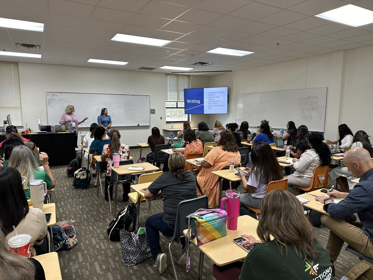 Alaina_Boaz's tweet image. Thank you Long teachers, Mrs. Terry &amp;amp; Ms. Bowden, for presenting at @Midland_ISD Elevate! We had fun learning how to play Quizlet to reinforce math vocabulary! 

#FunandEngaging 
#MidlandISDMath 
@andrea_messick 
@AcademicsMISD