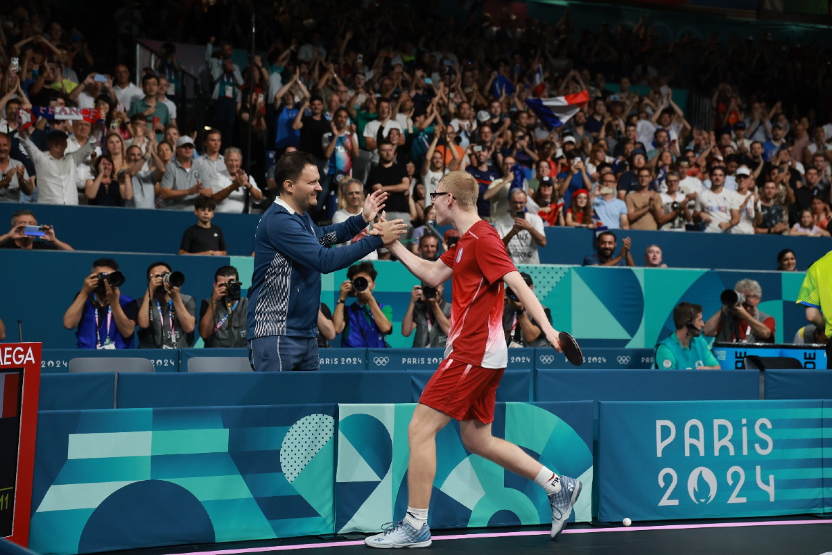 felixlebrun34's tweet photo. À demain pour la demi-finale 💙🤍❤️

Rendez-vous à 11 h 00 pour ce match face à Fan Zendhong 🇨🇳

VAMOS ! 🔥

📸 ITTF

#TeamLebrun #TeamFrance #Olympics #Paris2024 https://t.co/peZ5QtCSDA