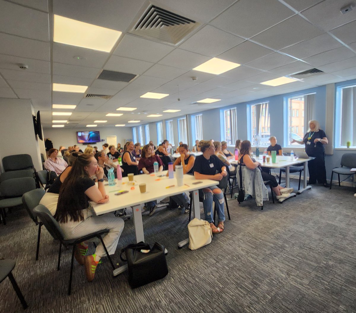 Claire Reeve tweet media