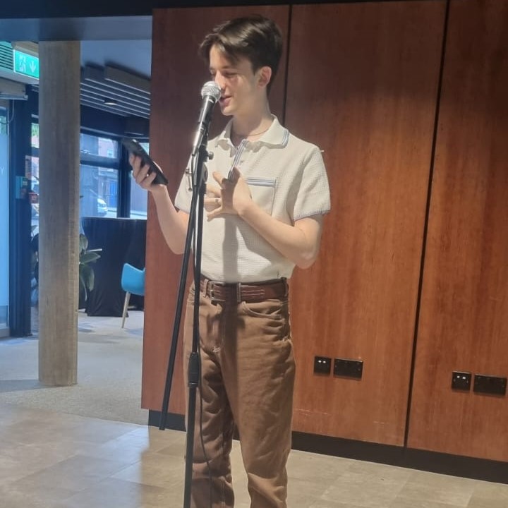 Writing East Midlands (@writingem) on Twitter photo We were delighted to see lots of new faces at our latest Speak Easy Open Mic!🎤 Run in partnership with our co-sponsors <a href="/NottmCityOfLit/">Nottingham City of Literature (is away & reading)</a>.
It's always a true delight to see first-time performers take to the stage!❤️
Poetry from the night is up on our Instagram - go check it out! We were delighted to see lots of new faces at our latest Speak Easy Open Mic!🎤 Run in partnership with our co-sponsors <a href="/NottmCityOfLit/">Nottingham City of Literature (is away & reading)</a>.
It's always a true delight to see first-time performers take to the stage!❤️
Poetry from the night is up on our Instagram - go check it out!