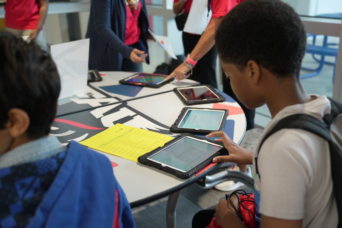 ADHUS_FAUHS's tweet image. That's a wrap on Middle School Owl’s SOAR Camp. Students spent the day learning and preparing for their first year of middle school. It was a day full of new friends, setting expectations, and building the tallest tower of spaghetti!