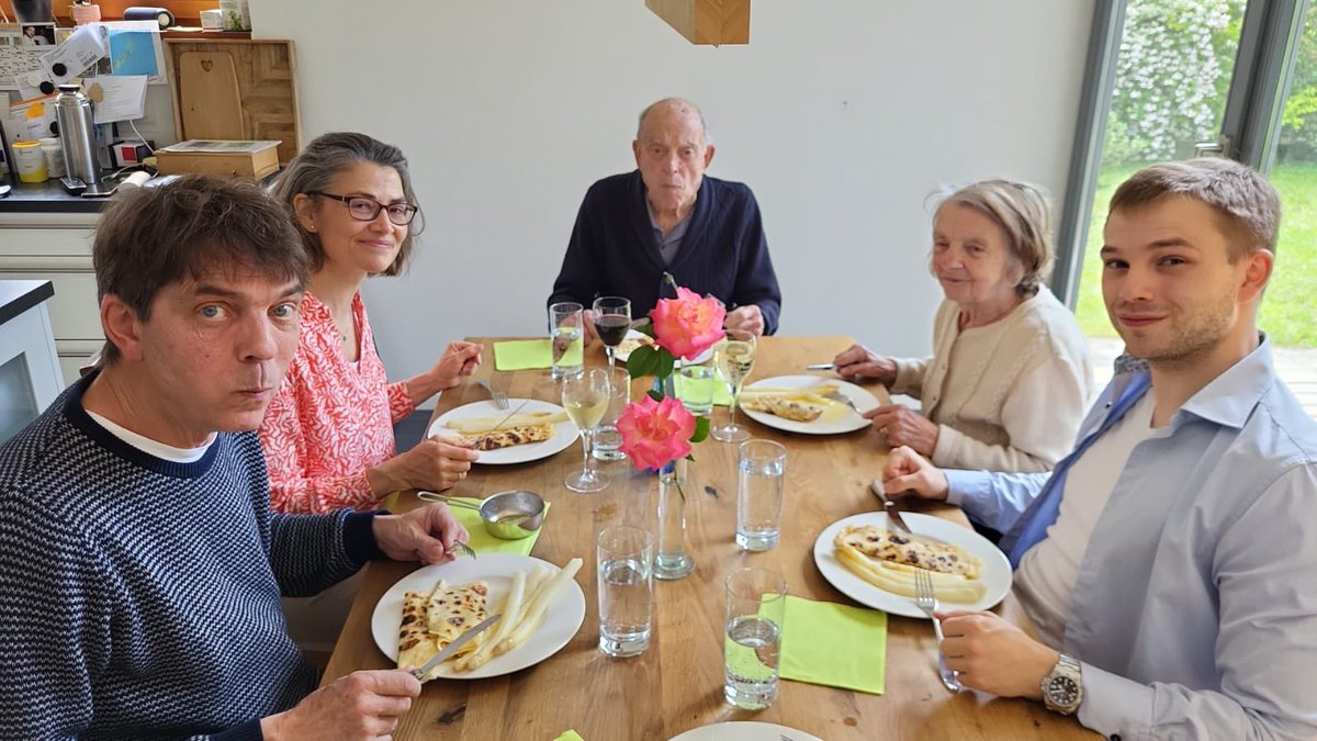 My grandpa passed away peacefully in his sleep this afternoon, cherish the time with your loved ones as long as it lasts! Rest in peace, Opa ❤️