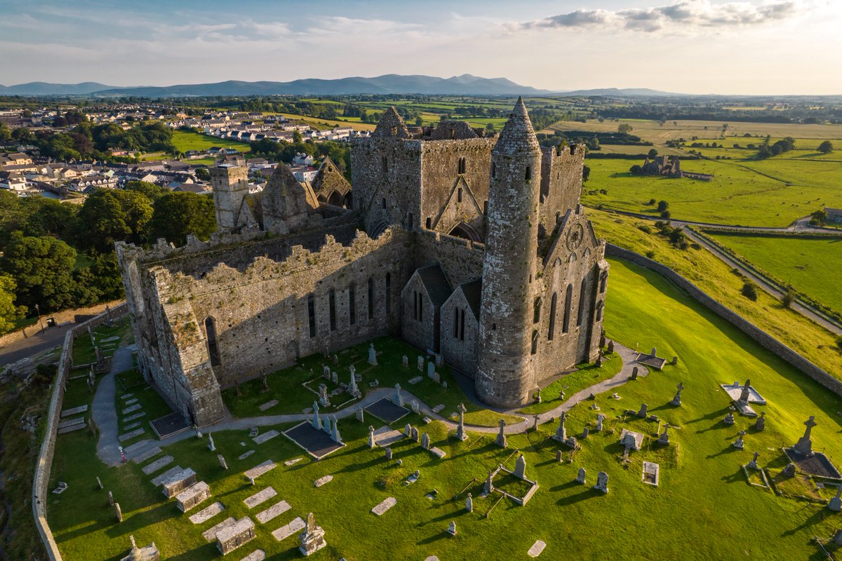 Step into History 🏰✨Immerse yourself in the timeless town of #Cashel, recently celebrated by <a href="/CNTraveler/">Condé Nast Traveler</a> for unmatched elegance and charm. Discover the magic of our award-winning hotel, explore iconic landmarks and experience best in class heritage and hospitality. #Ireland