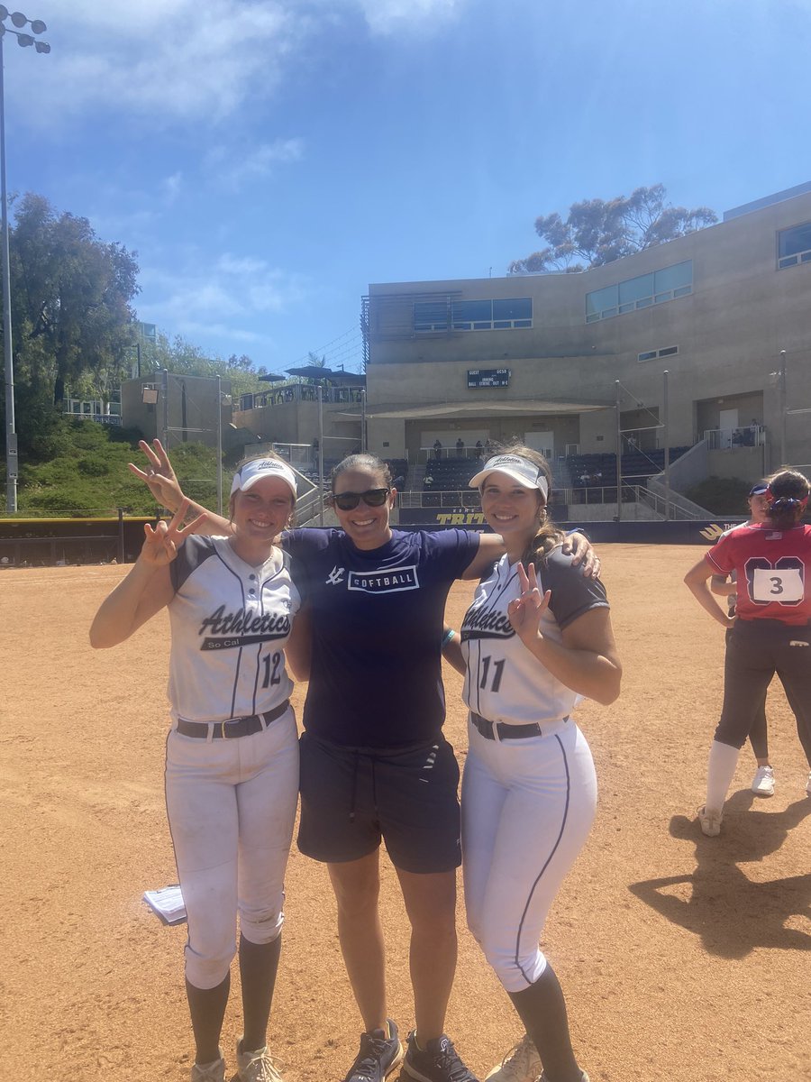 Thank you <a href="/UCSD_CoachP/">NIKKI PALMER</a> <a href="/UCSDsoftball/">UC San Diego Softball</a> for an amazing camp! I had had so much fun and hope to be back soon💙💛