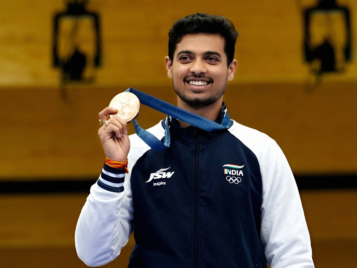 RahulNoel's tweet photo. 🇮🇳 BRONZE NO. 3 FOR INDIA!🥉🎉 Huge congratulations to Swapnil Kusale for winning India's third medal at the Paris 2024 Olympics! Your dedication and hard work have made the nation proud. Onwards and upwards! 

#Paris2024 #TeamIndia #Olympics2024 #SwapnilKusale #BronzeMedal https://t.co/26ZWRb1nNO