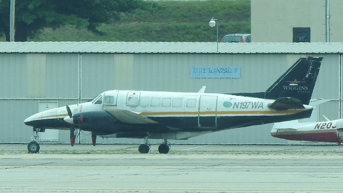 veryboeing's tweet photo. Some of Wiggins Airways fleet of #BE99 and #E110 at KMHT https://t.co/INVbKLuh8N