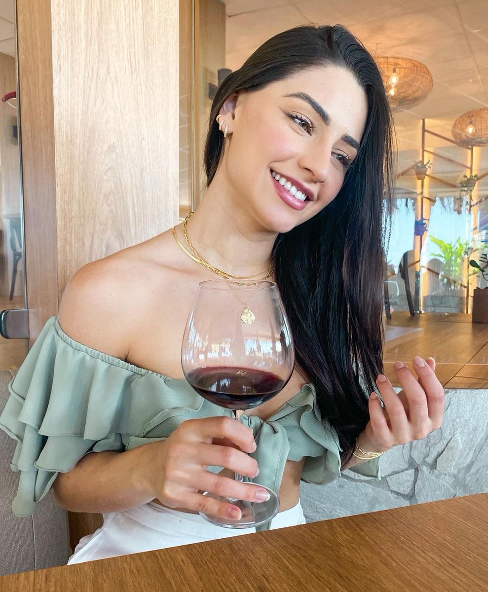 xballmr's tweet photo. Have a glass of wine and relax.☺️☺️🍷🍷 https://t.co/zKBwKKb5Q6