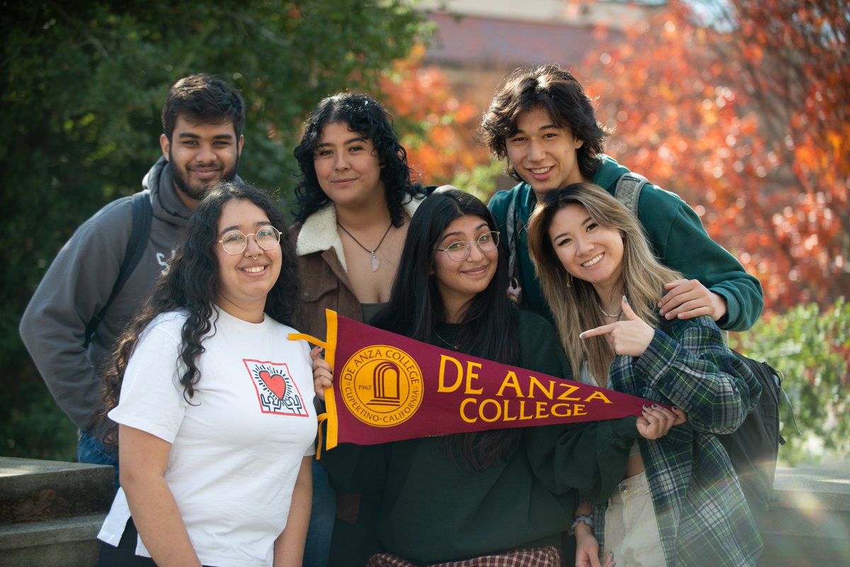 deanza_college's tweet image. 🍁✏️ 💻 Register now for #fallquarter! Check out the class schedule and get ready for classes to begin Sept. 23. More info at deanza.edu/apply-and-regi…