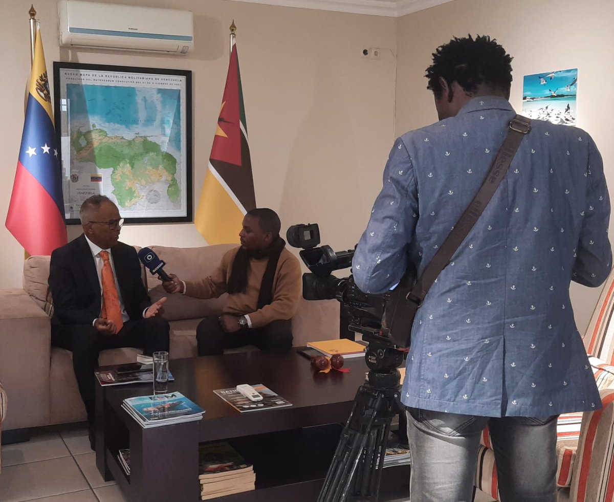 Electores venezolanos reeligieron  a Nicolás Maduro como Presidente en  Elección Presidencial del  28/07/24. Desmontado Golpe de Estado contra el gobierno Bolivariano. Dijo, Embajador  Modesto Ruiz E a TVSuessos de Mozambique. Maputo, 02/08/24.<a href="/NicolasMaduro/">Nicolás Maduro</a> <a href="/yvangil/">Yvan Gil</a> <a href="/teleSURtv/">teleSUR TV</a>.