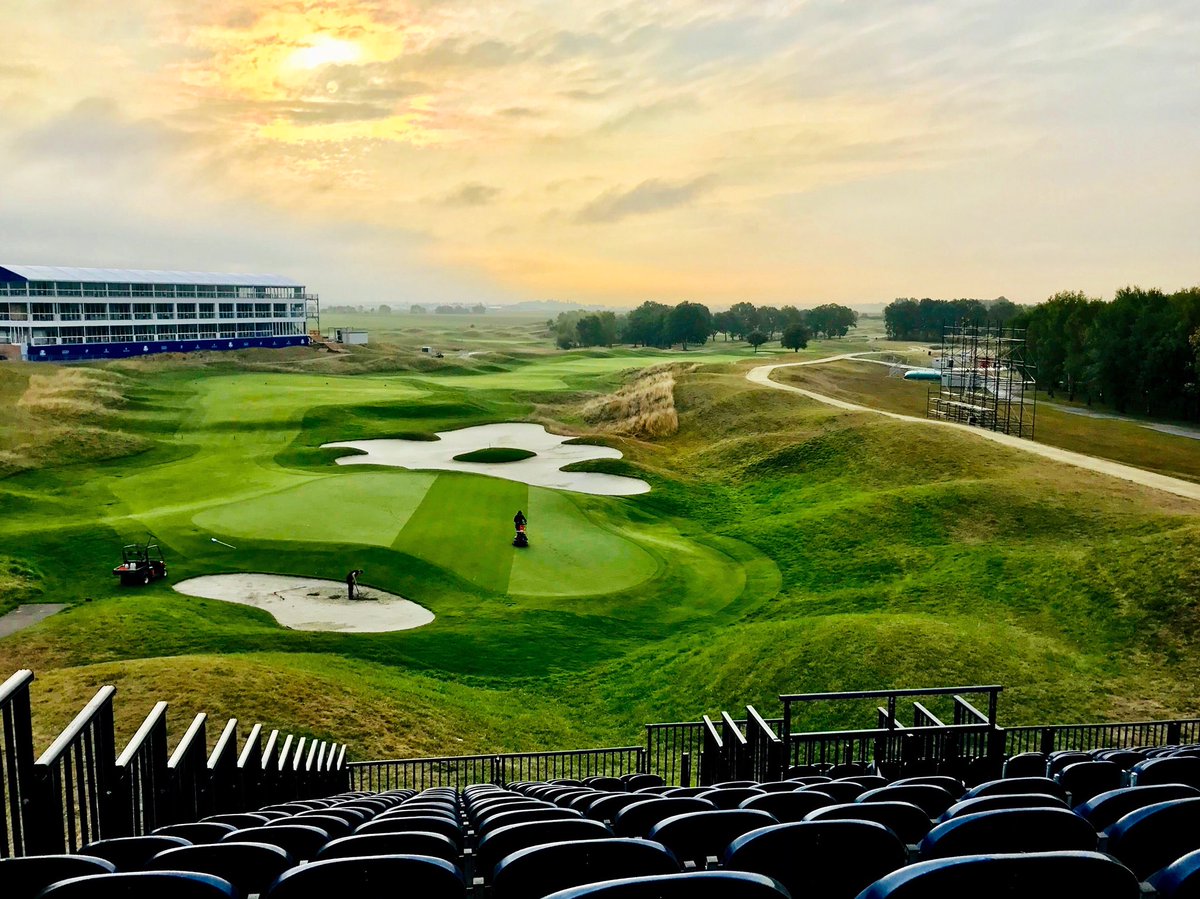 Natural Grass tweet media