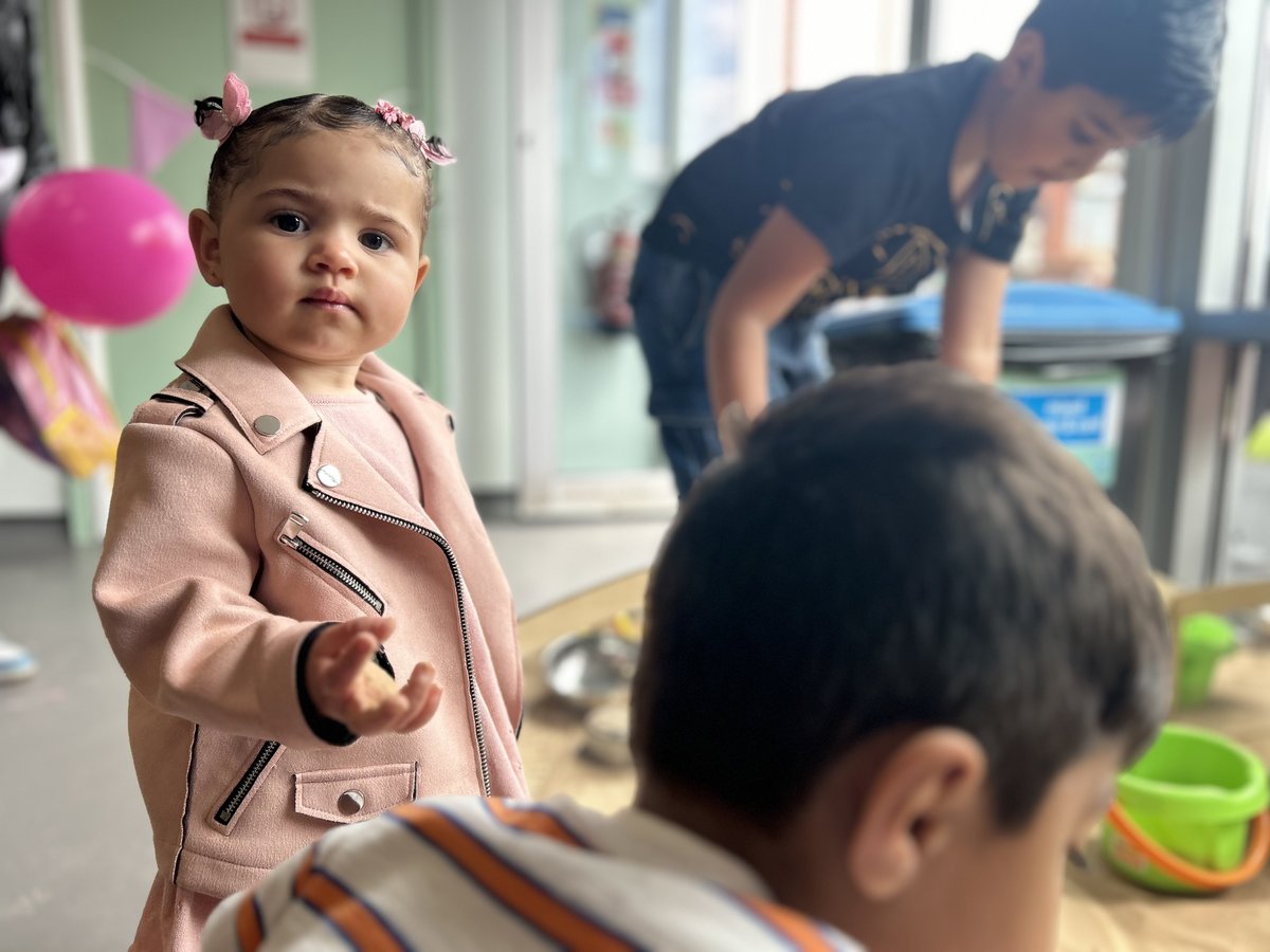 Medlock Vale Family Hub is hosting free activities for under 5s from 1.30pm-3pm on Monday.

The 50 Things to Do Before You're Five programme helps children to thrive before the age of five, supporting learning and development.

Find your nearest Hub ▶️ familyhubs.oldham.gov.uk/activities-and…