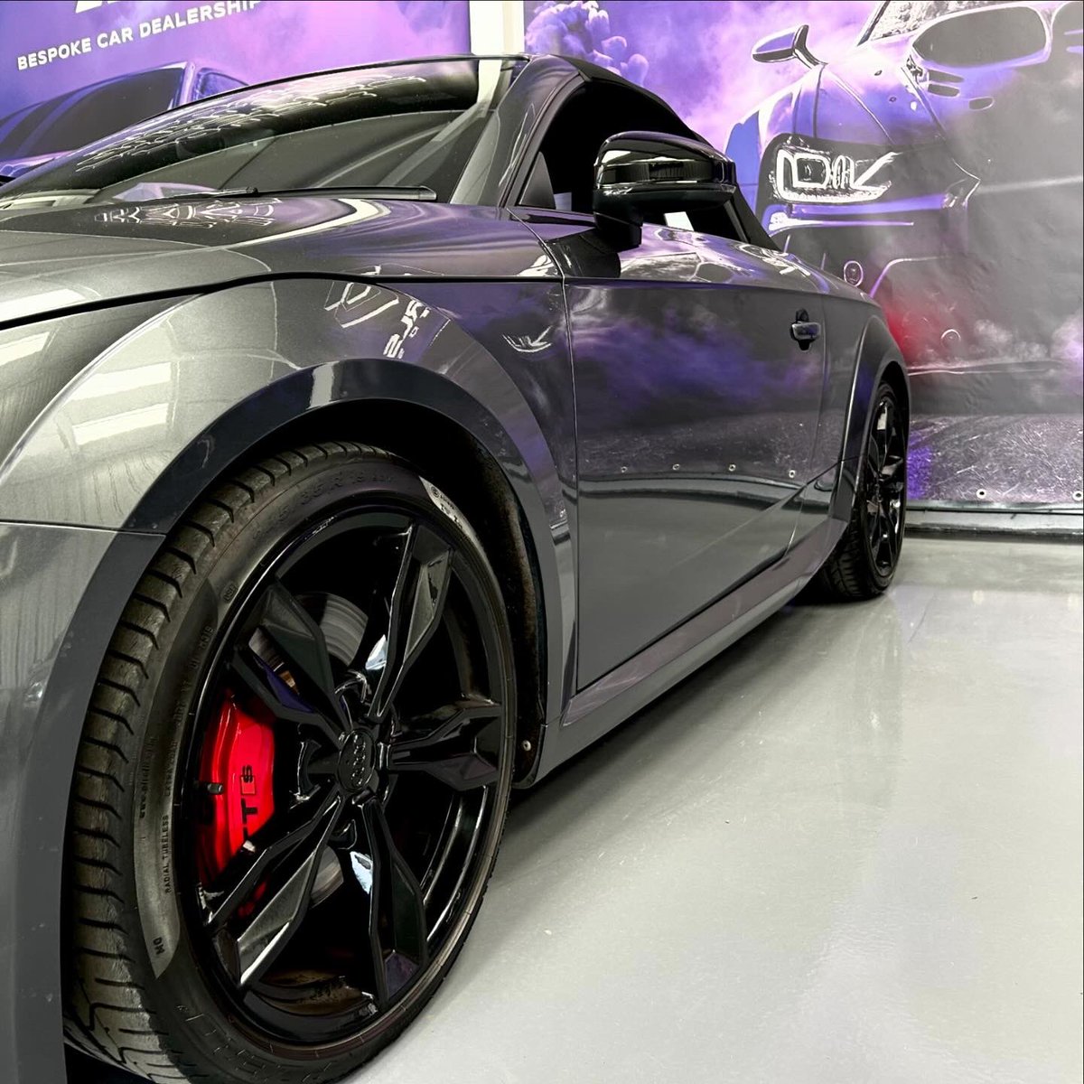 earlsautos's tweet image. 🚨 COMING SOON! 🚨 

An incredible Audi TT Roadster in the Daytona Grey is coming online very soon! #audi #auditt #audittroadster
