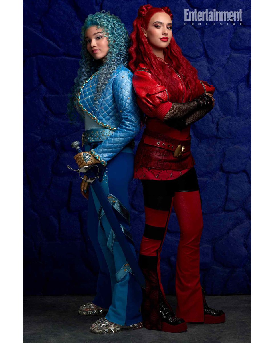 Roma Royal and Ace Tenner x Descendents 💙❤️#illustrationartists #descendentsriseofred #descendents 
▫️Read Trashletes on <a href="/webtooncanvas/">WEBTOON CANVAS</a> #webtooncanvas 
Link: webtoons.com/en/canvas/tras…