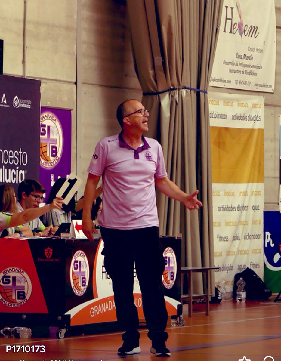 ⚠️𝐎𝐅𝐈𝐂𝐈𝐀𝐋

🤝 Algunos se lo imaginaban, otros no… pero <a href="/QuiqueGutierre3/">Quique Gutierrez</a> seguirá llevando el timón como entrenador de nuestras chicas de GMASB para #LF2💪

🤩Seguiremos ilusionándonos con el camino que tenemos por delante. 

👷‍♂️Seguimos construyendo un sueño🧱

Tic tac..⏳