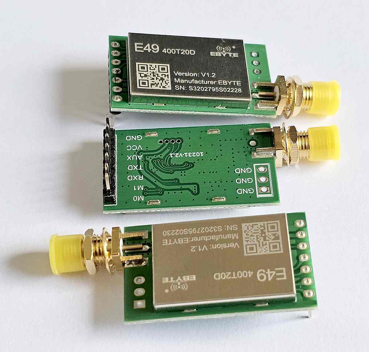 framboise314's tweet photo. Transmettre de la data sur 1Km ou plus? Le #WiFi est trop court ? Essayons ces modules E49 en 433MHz ... #EBYTE @EBYTEWIRELESS qui promettent de transmettre en 1200, 2400 et 200K bits/s... Je teste tout ça et je vous en parle sur le blog https://t.co/Fv6CxjnhrI https://t.co/WCJuS9vCbH