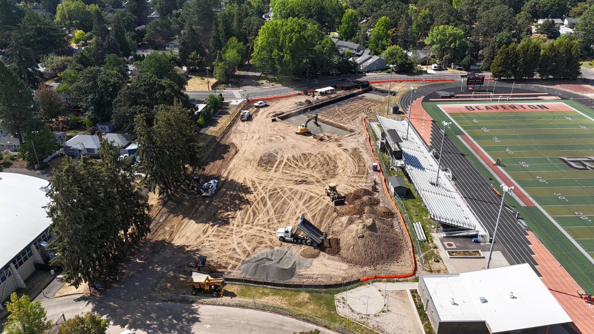 🚧 Beaverton High School Rebuild Update 🏗️

Our construction crews are hard at work pouring the slab for the new gym. Stay tuned for more updates as we build a brighter future together!

#BelongBelieveAchieve
#BSDbond
