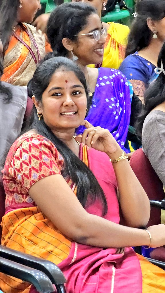 JeevithaBJP's tweet image. Save handloom 👍 

📍@Avinashilingam College Coimbatore 

@kovai_makkal_sevai_maiyam 

@dreamzone_gandhipuram_cbe

#savehandloom #supporthandloom #handloom #handloomsaress #saree  #silksarees #weaving #supportweavers #savetraditional