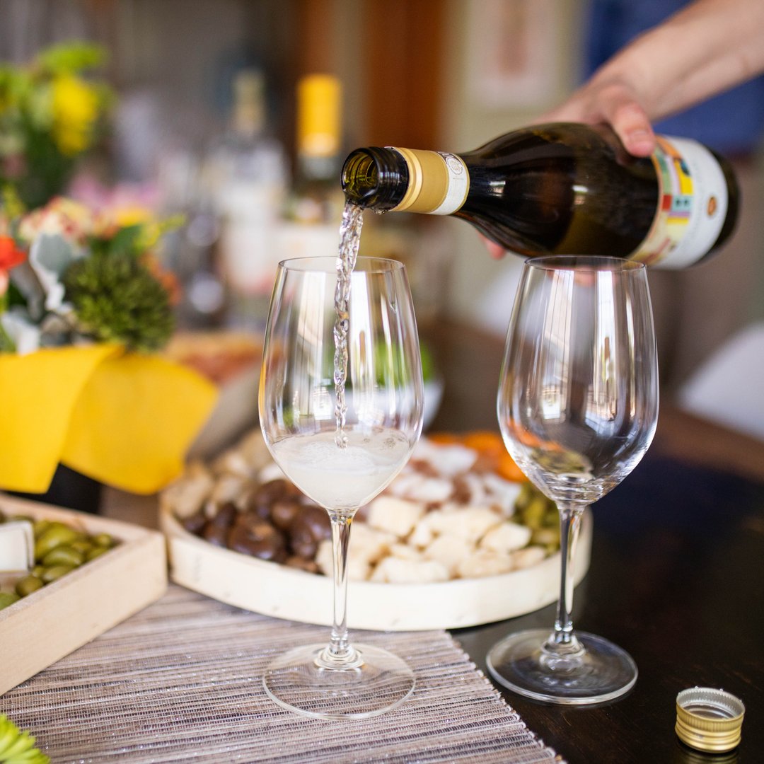 Have you checked out our Italian Wine Sale yet? It's your last chance to save on ALL Italian Wine! 🍇 Hurry in-store or visit twinliquors.com by Saturday, 8/3 to score amazing deals. 🍷🍾 
*Must order before 6pm for same day delivery