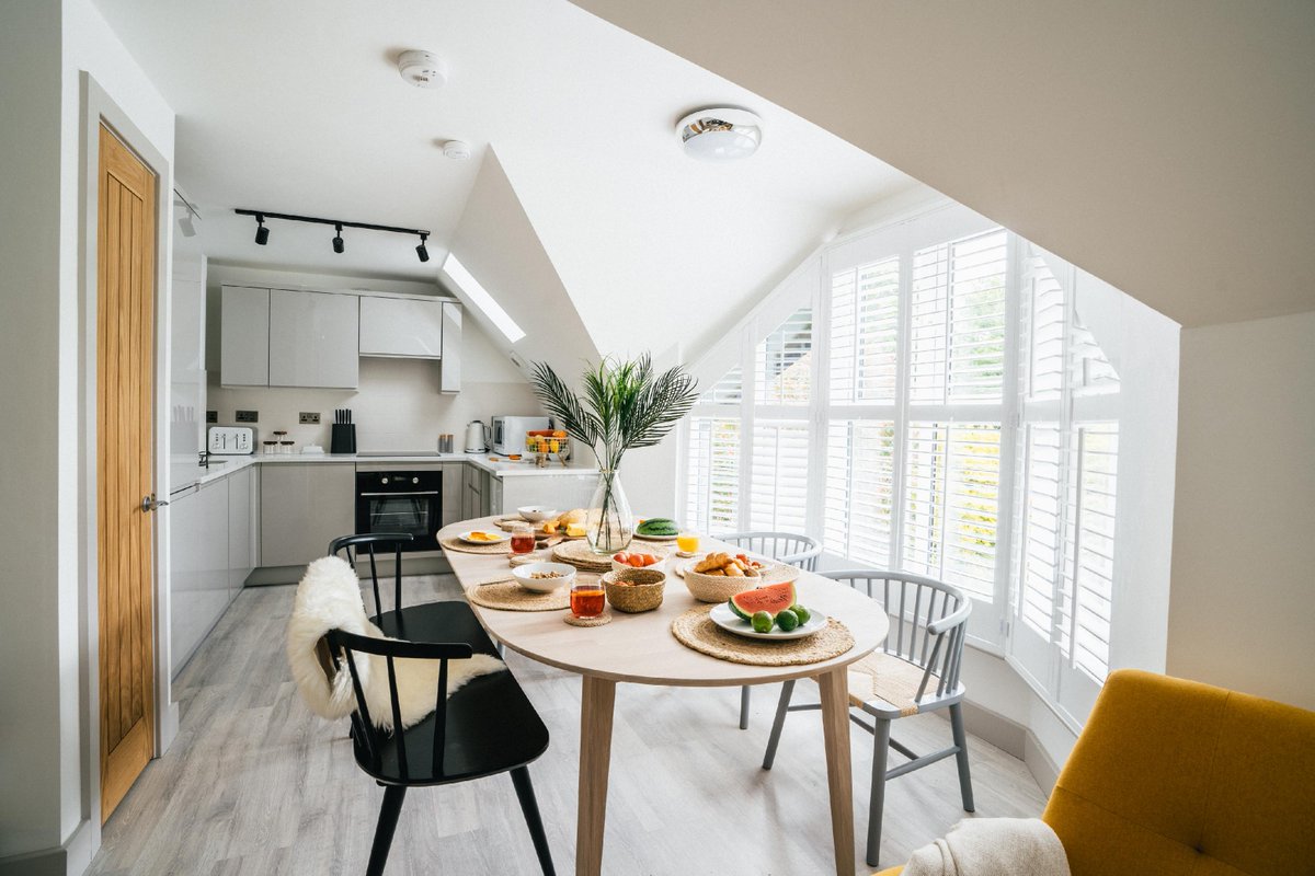 Cornish Escapes tweet media