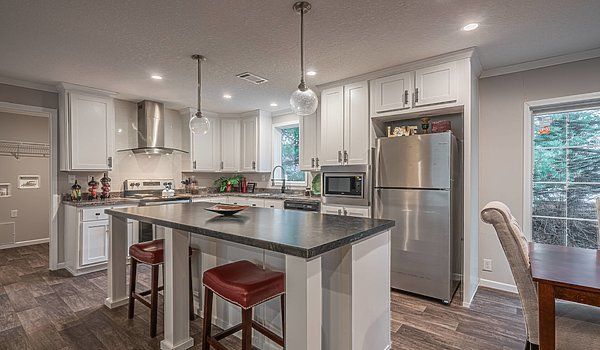 kentuckymhi's tweet photo. Create your perfect lifestyle in Kentucky 🏡🍃 

Looking for the community lifestyle with amenities tailored to you? Find the perfect setting. 

Explore your options: https://t.co/wrQXmEgGAM https://t.co/jDBlqZvoPq