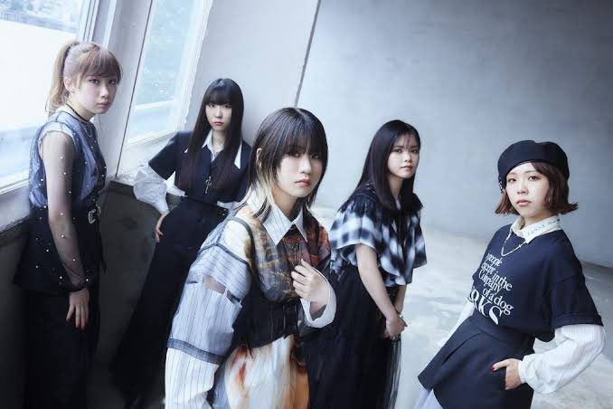 ชอบ GIRLS BAND CRY ถึงขนาดกดตั๋วจะไปไลฟ์ของวงเขาละเนี่ย ขอให้ได้ตั๋วเถอะ…