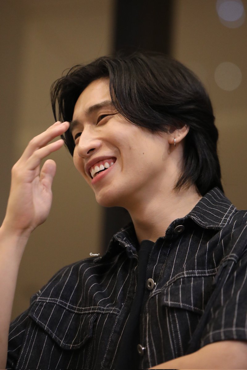 ChottoTH's tweet photo. ชอบที่เห็นไบเบิ้ลมีความสุขแบบนี้จังเลยค่ะ 🖤🖤
@biblesumett
#BibleWichapas​
#JesBiblexFANDOMLIVE https://t.co/2WAO96A4ZI