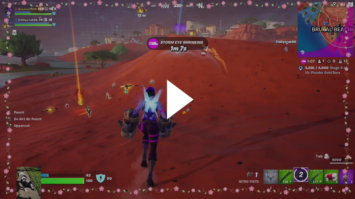 BeyondMomSplat's tweet image. The gloves are fun