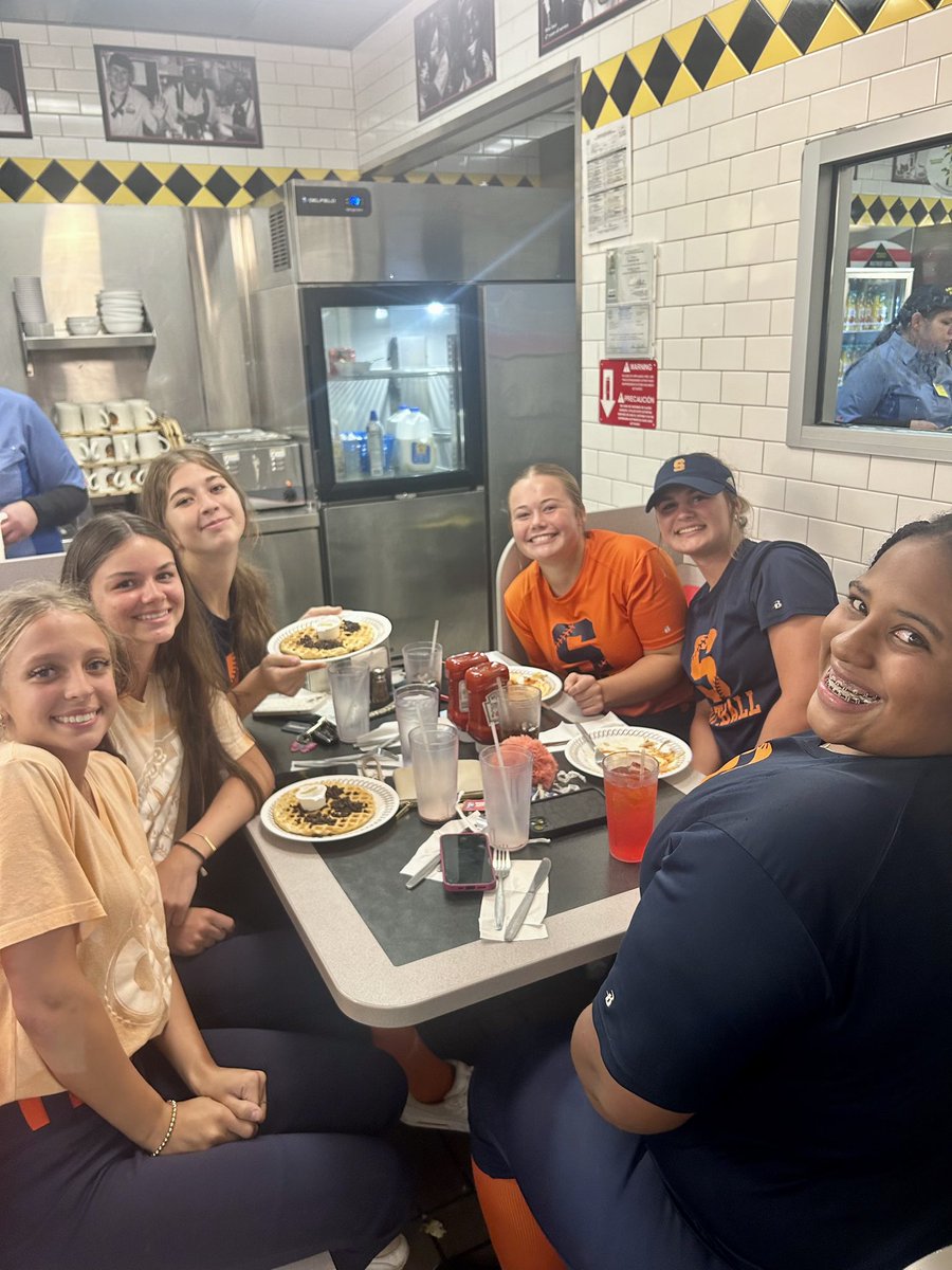 wcsSHSsb's tweet photo. Saniya’s acceptance speech for her team and the celebration dinner at Waffle House! @wcsSHSAthletics https://t.co/Q1rrv3jGIm