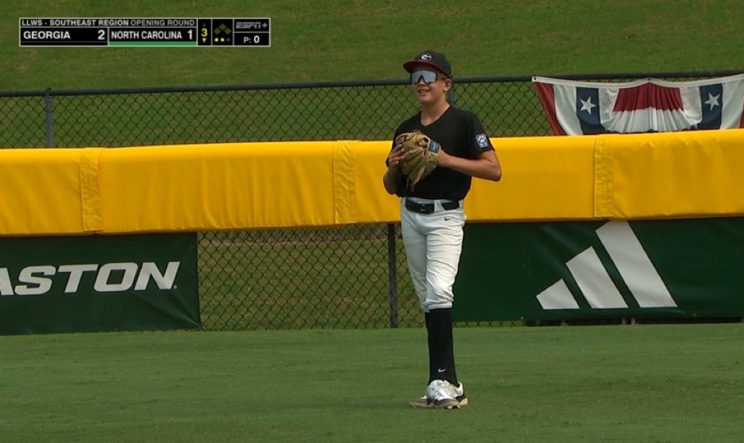 Andrew Smart, Kirby’s son, is playing in the LLWS right now 🔥