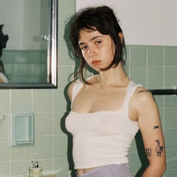 chartdata's tweet photo. .@clairo's "Juna" rises to #1 on the TikTok Billboard Top 50 chart. https://t.co/GoMGkRpm7P