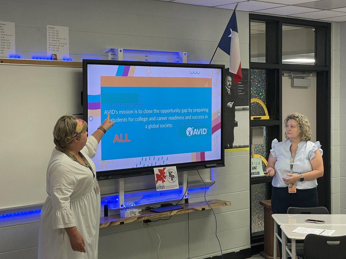 KPHS_AVID tweet media