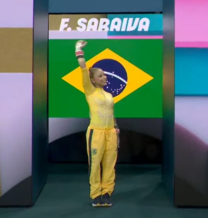 SeriesBrasil's tweet image. SÃO ELAS! Rebeca Andrade e Flavia Saraiva chegaram na Final da Ginástica Artística Geral #Paris2024