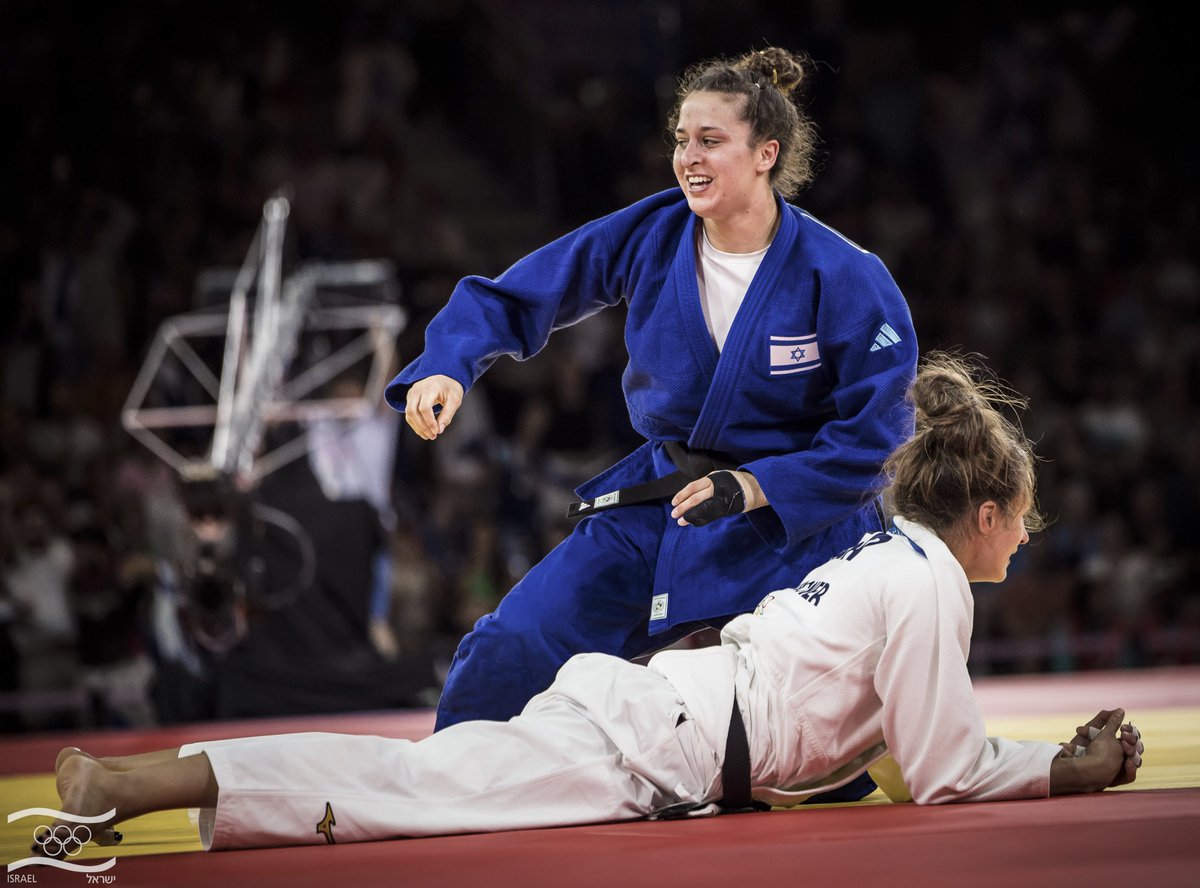 🥈 Israeli judoka Inbal Lanir wins a SILVER medal for Israel at the 2024 Paris Olympics. 

This is the second medal for Israel in Paris, the second ever silver and the 15th in history. Eight of Israel's Olympics medals are in judo.