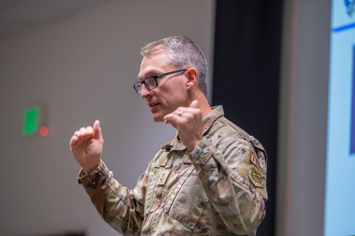 Air Force Test Center (@aftestcenter) on Twitter photo 📣 Maj. Gen. Scott A. Cain held his first commander's call at Edwards AFB, sharing his vision and leadership philosophy. 
🚀🇺🇸 #unitedstatesairforce #airforcetestcenter 📣 Maj. Gen. Scott A. Cain held his first commander's call at Edwards AFB, sharing his vision and leadership philosophy. 
🚀🇺🇸 #unitedstatesairforce #airforcetestcenter
