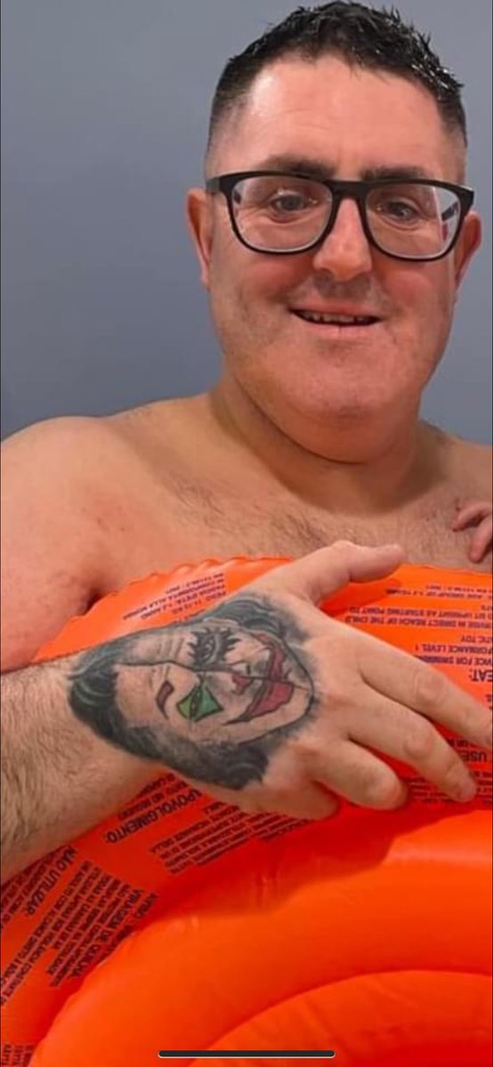 Has anyone seen <a href="/WhitleyBayFC/">Whitley Bay FC</a> no1 fan <a href="/Rossynufc/">Ross Patterson</a> he’s missing and the family are concerned of his whereabouts anyone that sees him please get in touch 🙏🏼🙏🏼🙏🏼🙏🏼