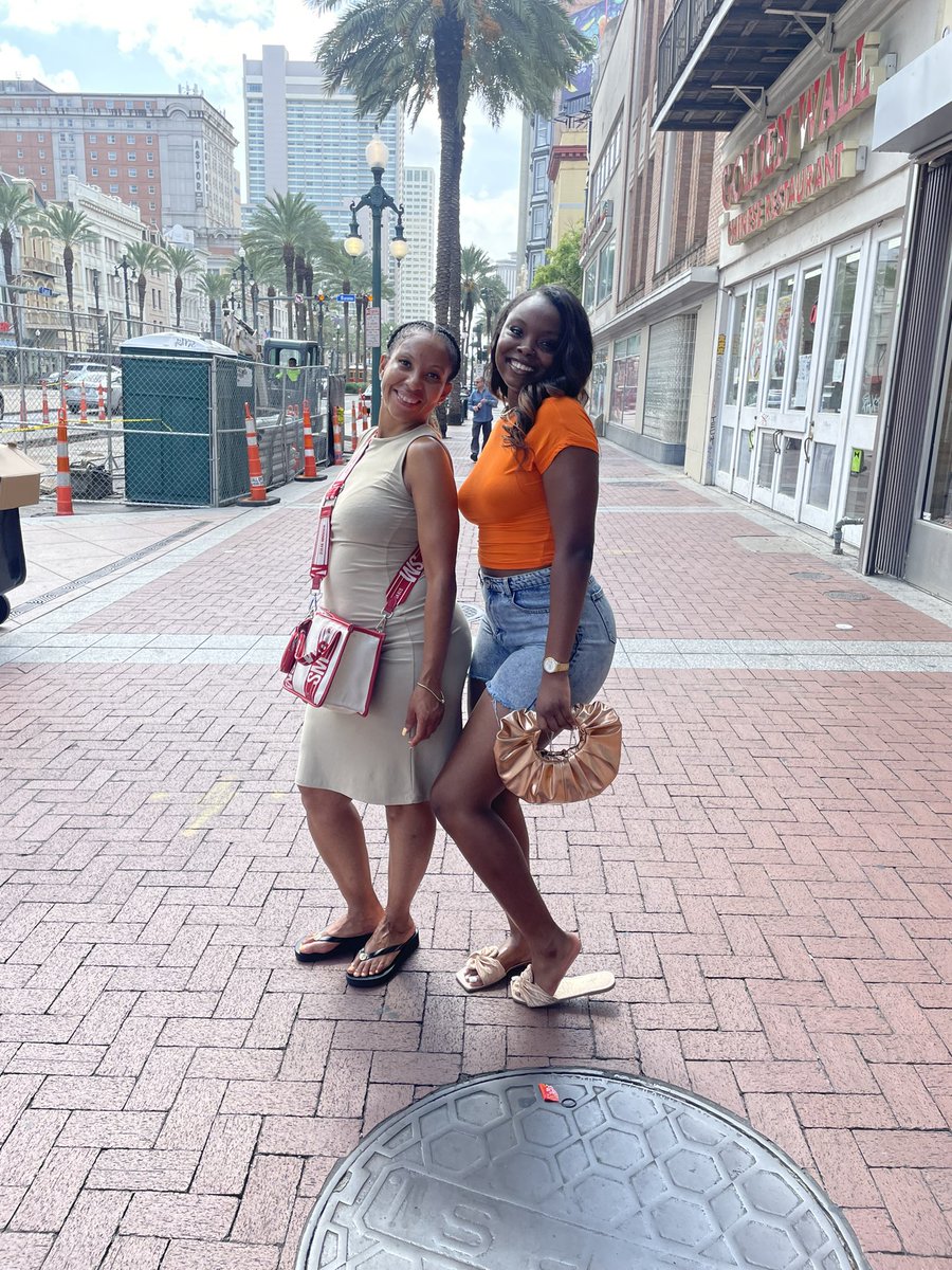 expbowiestate's tweet image. 🐶 Let's kick off Day 1 of the 2024 HBCU Kings and Queens Conference with a fun breakfast @RubySlipperCafe Canal Street! Who's ready to grab some delicious bites before the excitement begins? #rubyslipper #bowiestate