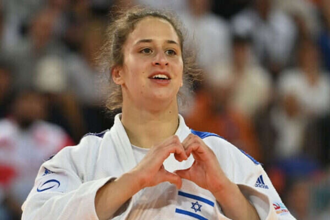 Elad Simchayoff tweet media